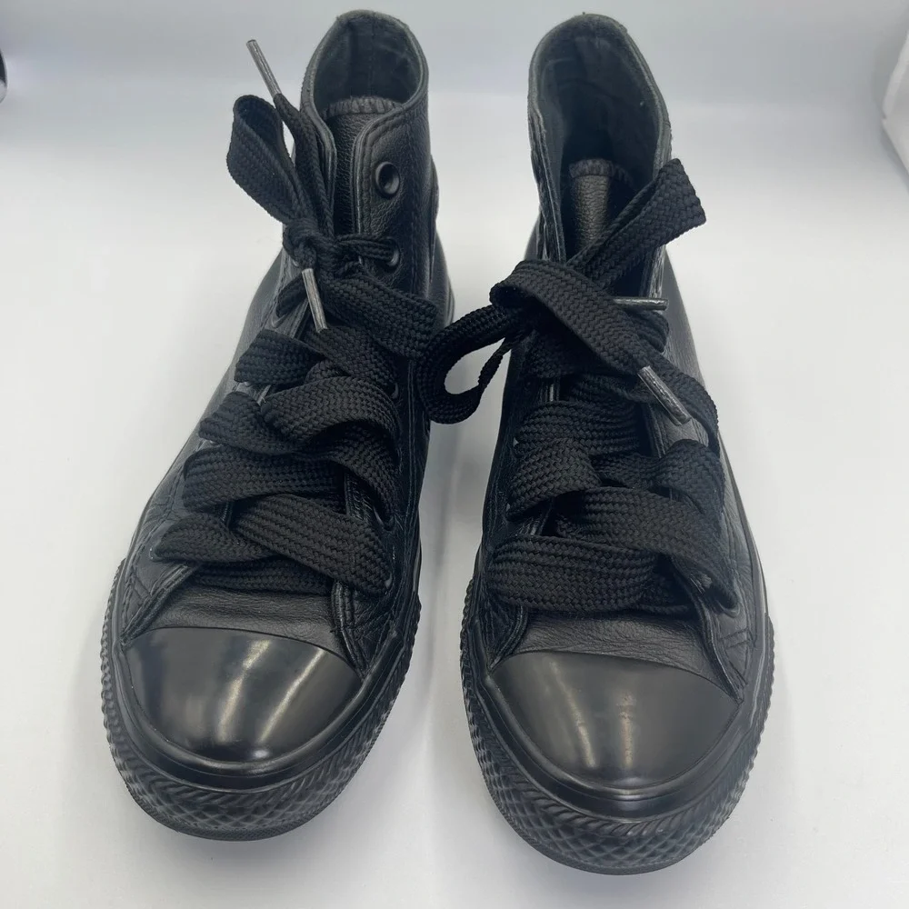 Converse Chuck Taylor All Star Sneakers Unisex M6/W8 Black Leather Skate Shoes - Picture 2 of 11